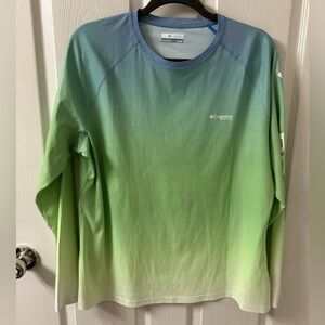 Columbia Women’s Omni-Shade Sun Deflector Shirt, XL